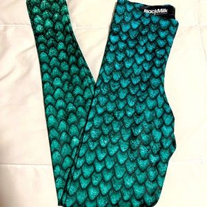 Blackmilk Leggings